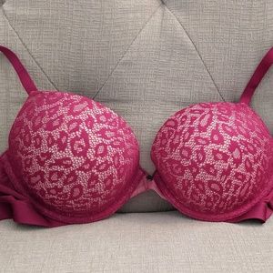 Victoria's Secret padded plunge bra 34 D